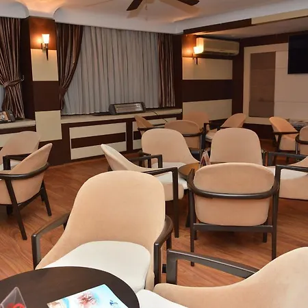 Otel Atan Park 3*