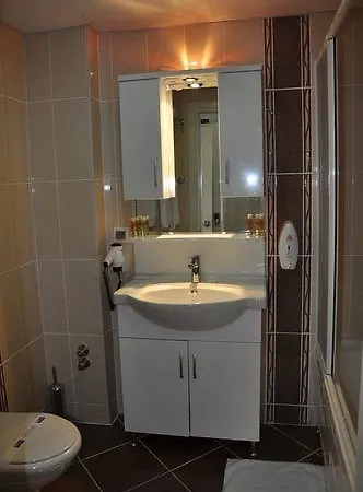 Hotel Atan Park